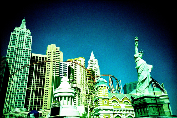 VegasLomo1_02.jpg