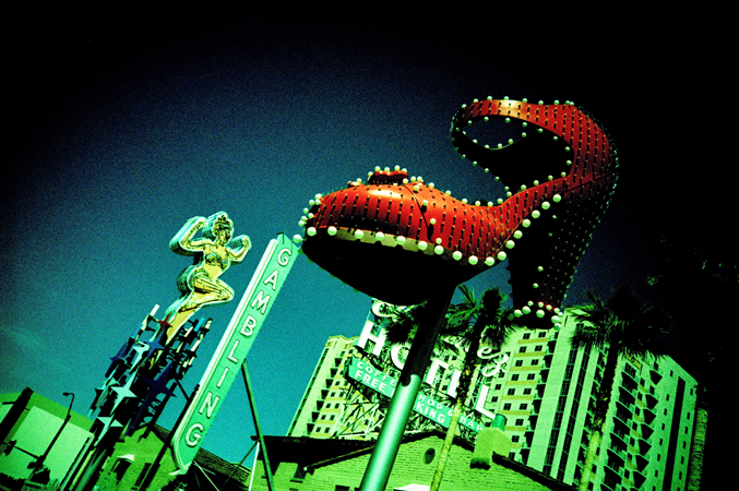 VegasLomo2_0032.jpg