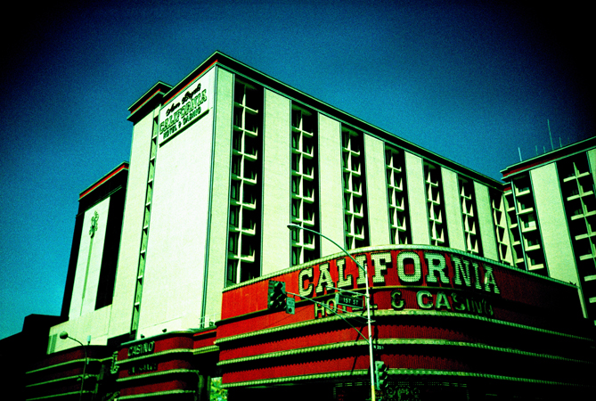 VegasLomo3_0014.jpg