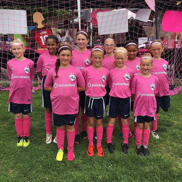 G2010 Del Mar Sharks - Wall Team Go Pink! #kickinitchal #komensd