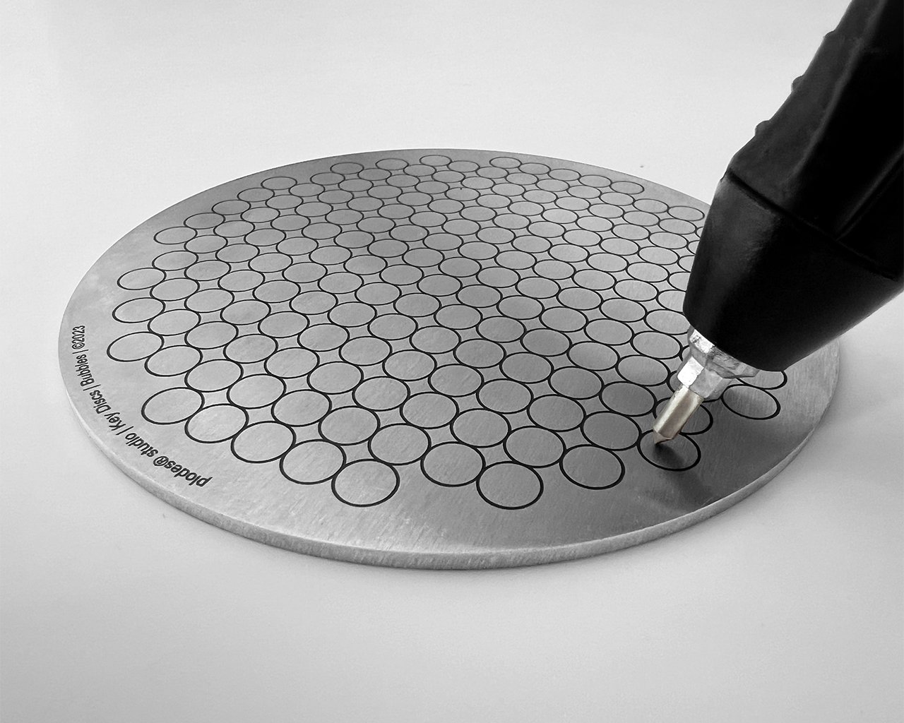 plodes-key-discs-dremel-etching-1280x1024.jpg