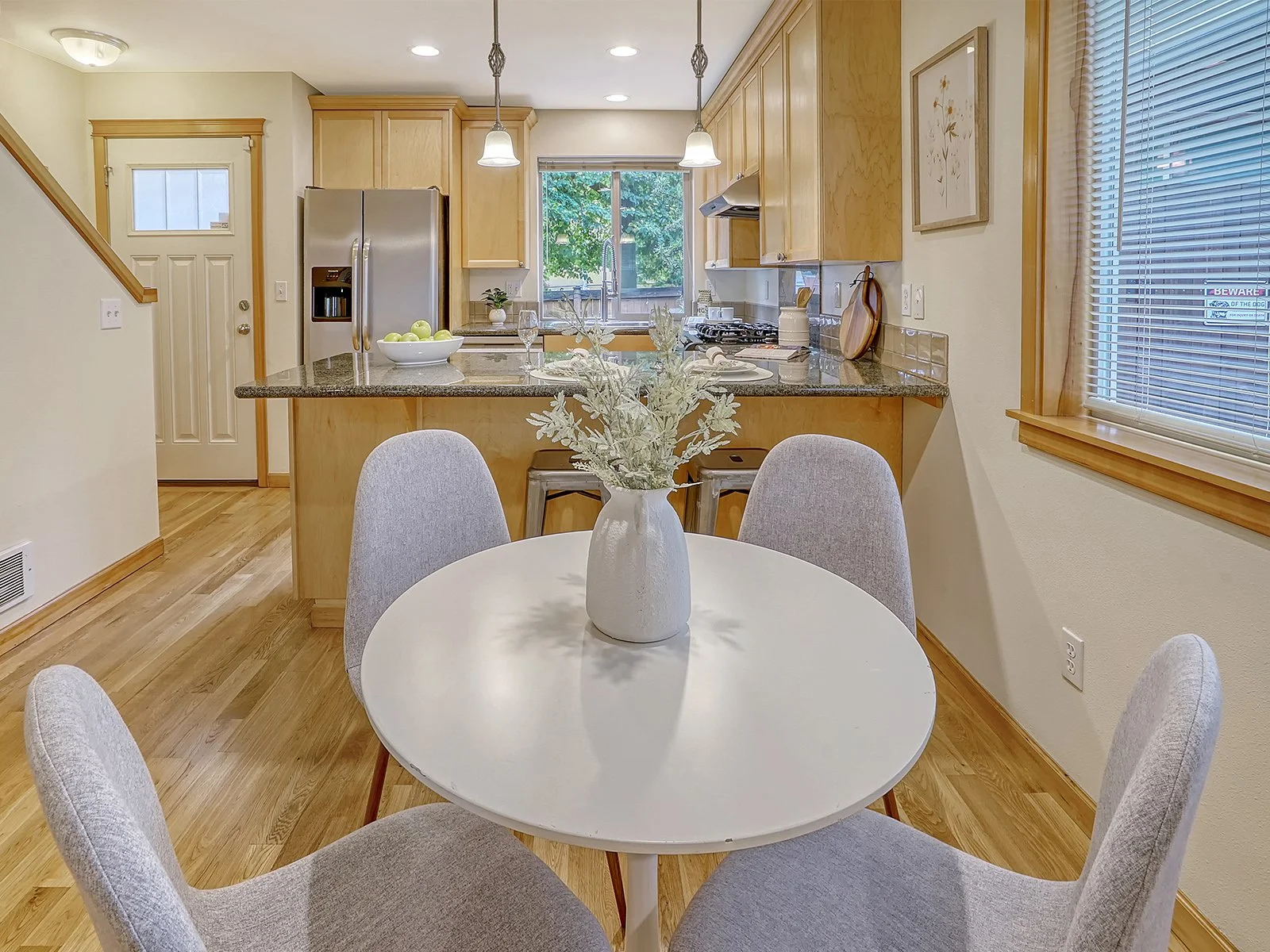 DSC00077_10 copy.jpg