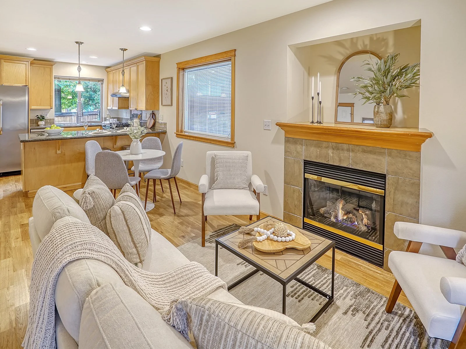 DSC00106_12 copy.jpg