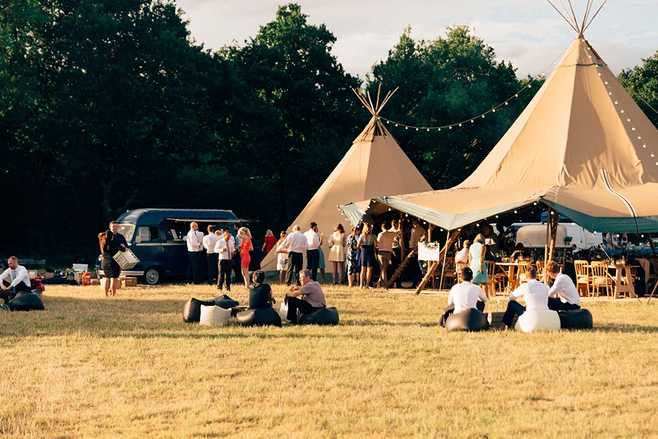 Harry-Collette-tipi-wedding-fiesta-fields-33.jpg