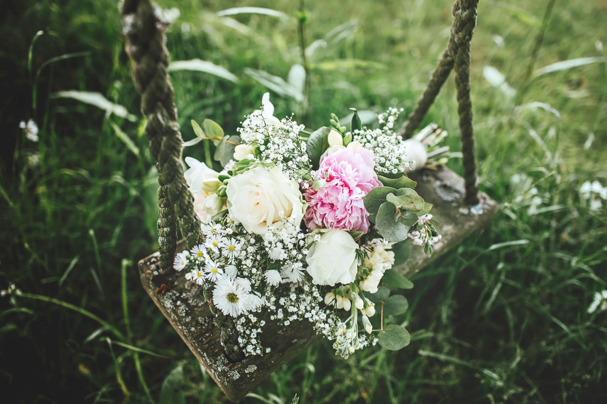 fiesta-fields-louisa-thomas-blog-bouquet-abigailwhite.jpg