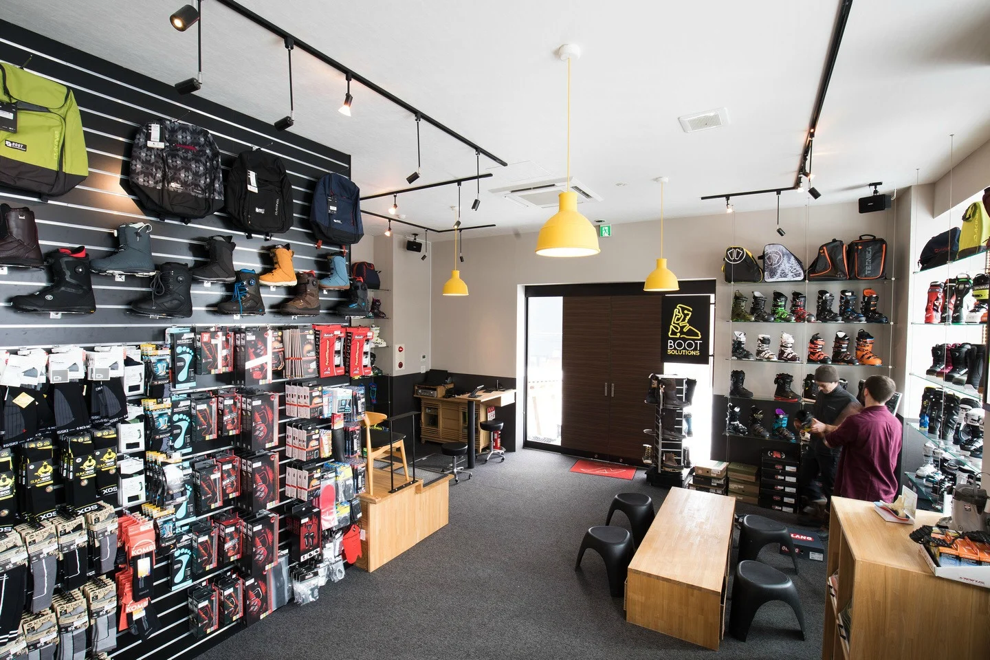 shop from bootbench.jpg