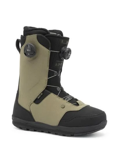 comfortable snowboard boots