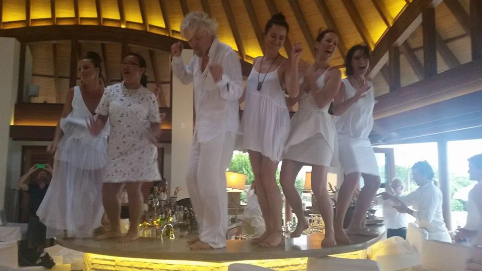 Copy of BUSINESS LEADER & EXECUTIVE COACH