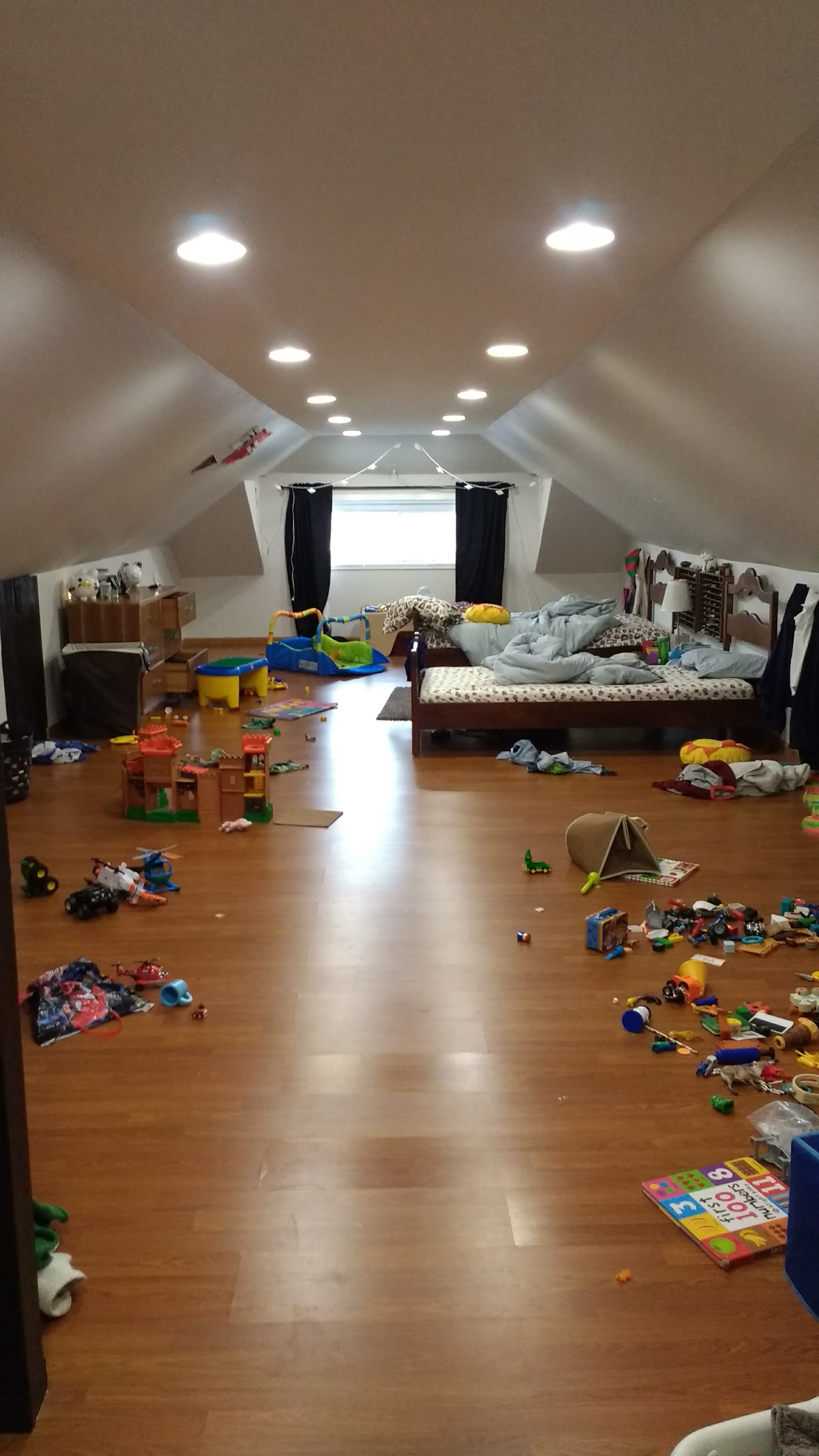 attic kids bedroom