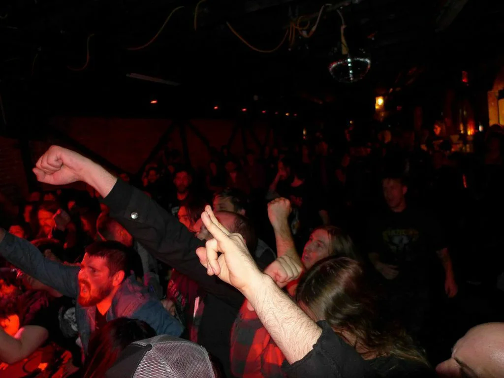 crowd 1.jpg