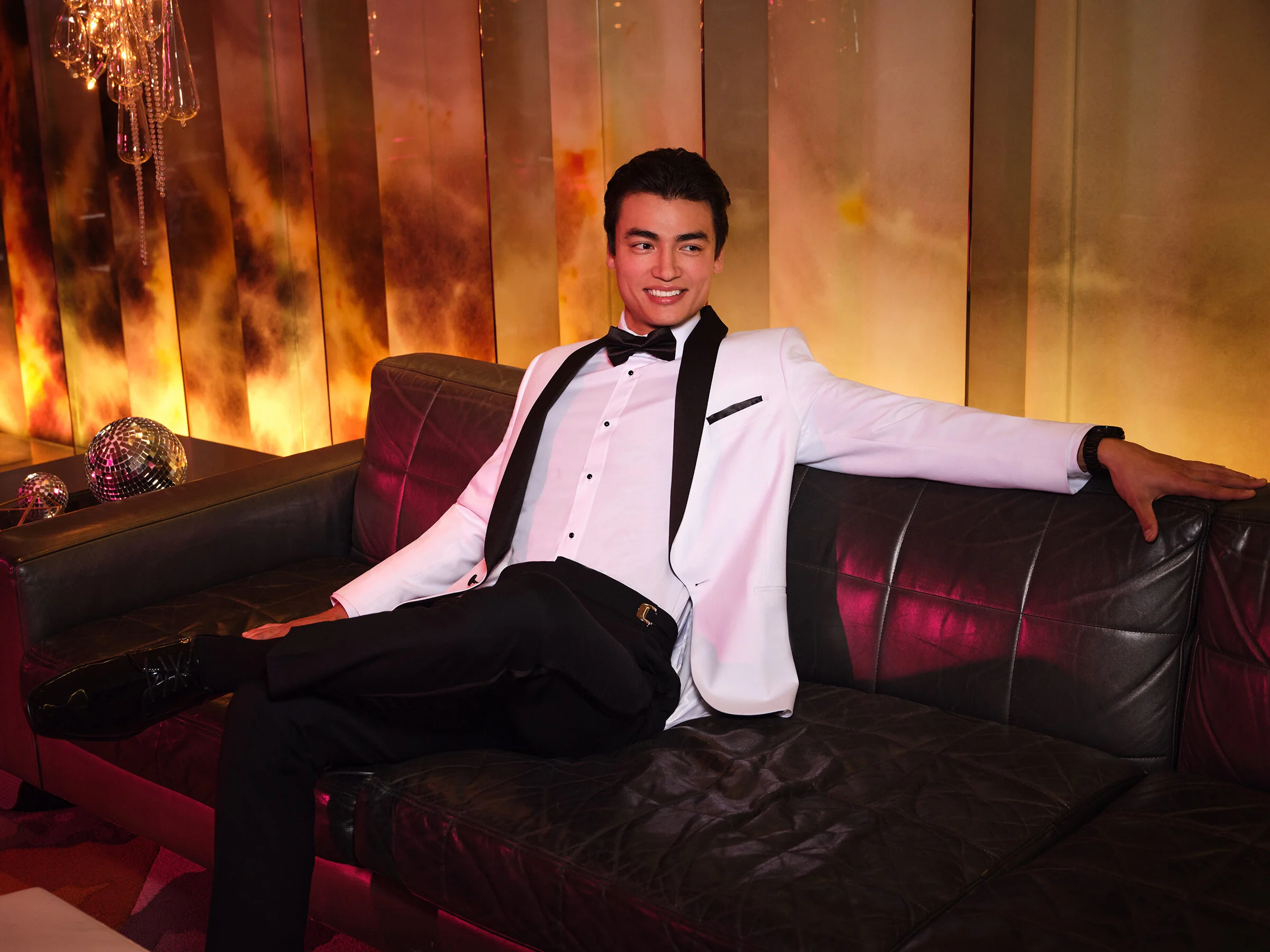 sm.MWTSP20_PROM_FML_5_1323_ON.jpg