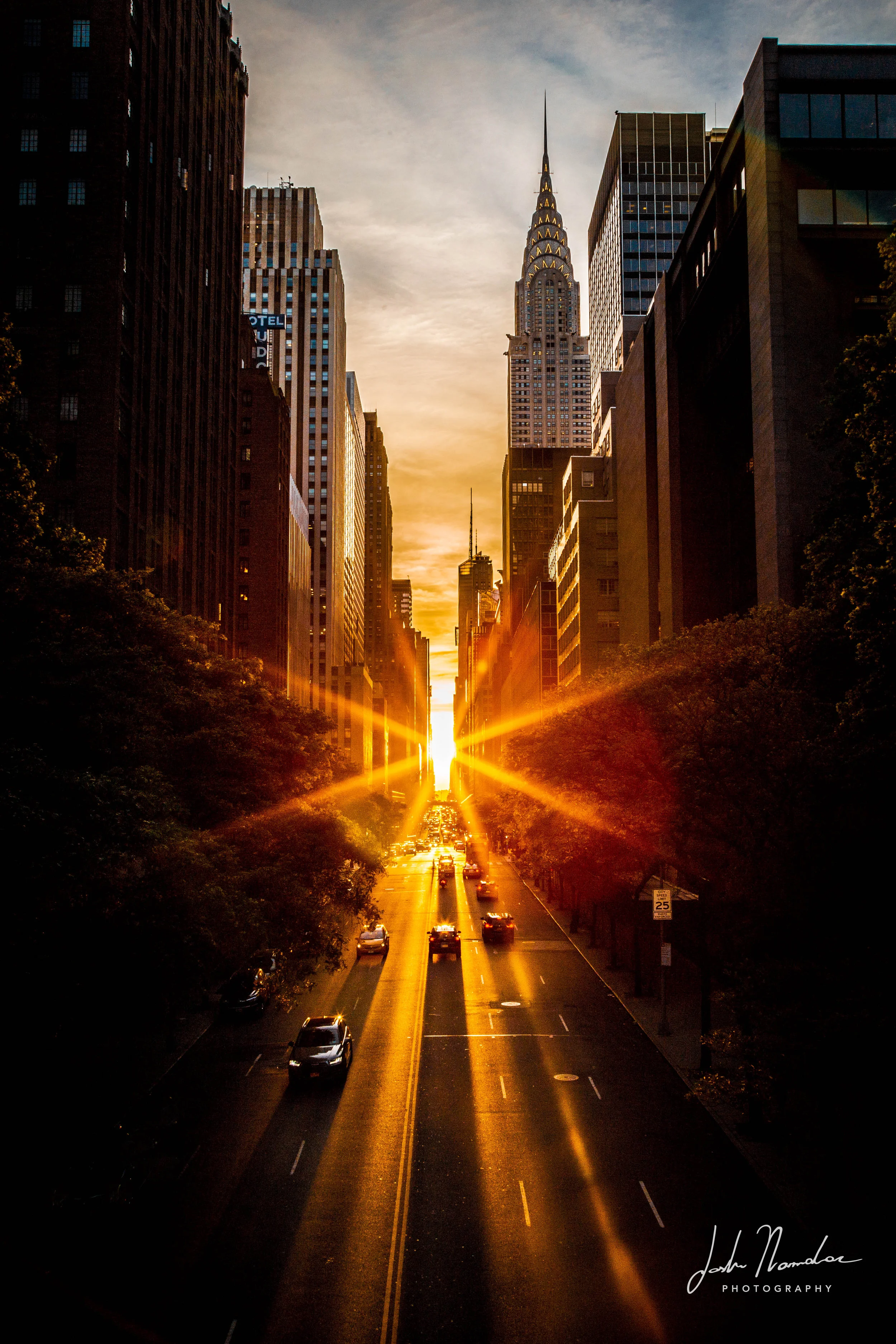 IMG_4872_Manhattanhenge.jpg