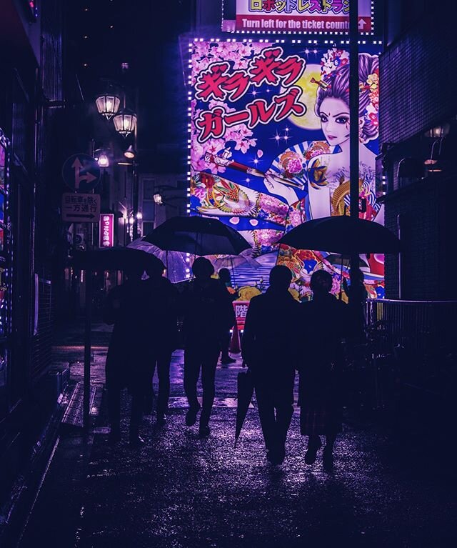 Another shot from a rainy night in Shinjuku, Tokyo. I love how the ad in the foreground helped create a silhouette out the people walking in the in alleyways.

#Typography #shinjuku #tokyo #advertising #streetphotography #night #urban #canon #canon6d