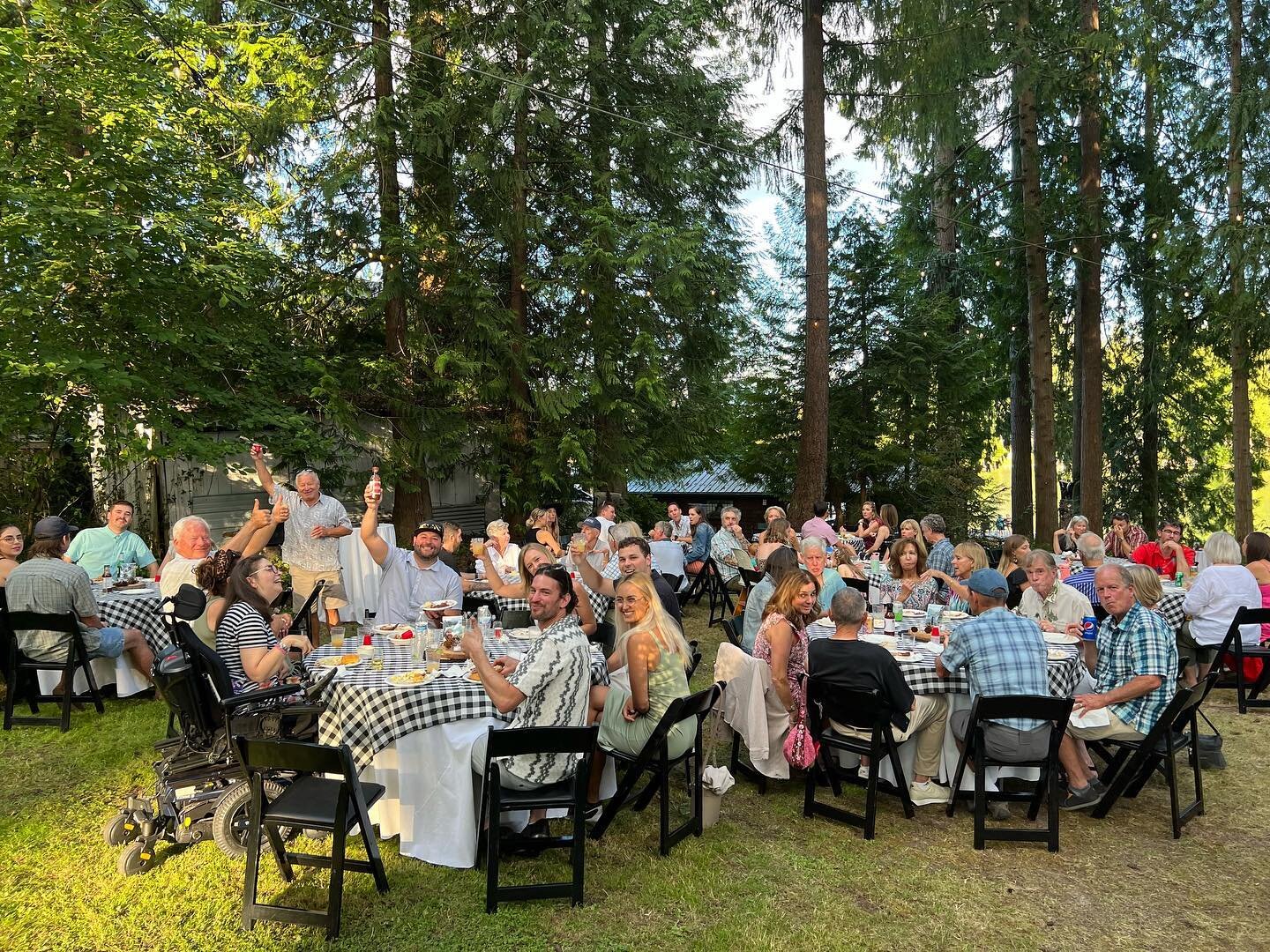 Today we catered for a great group of people. The Pacific Northwest is such a beautiful place. #richardstoogoodseattlebbq #bbq #richardstoogoodproducts #catering #brisket #ribs #chicken #citrusmangosalad #freshdillpotatosalad #honeycornbread #forthep