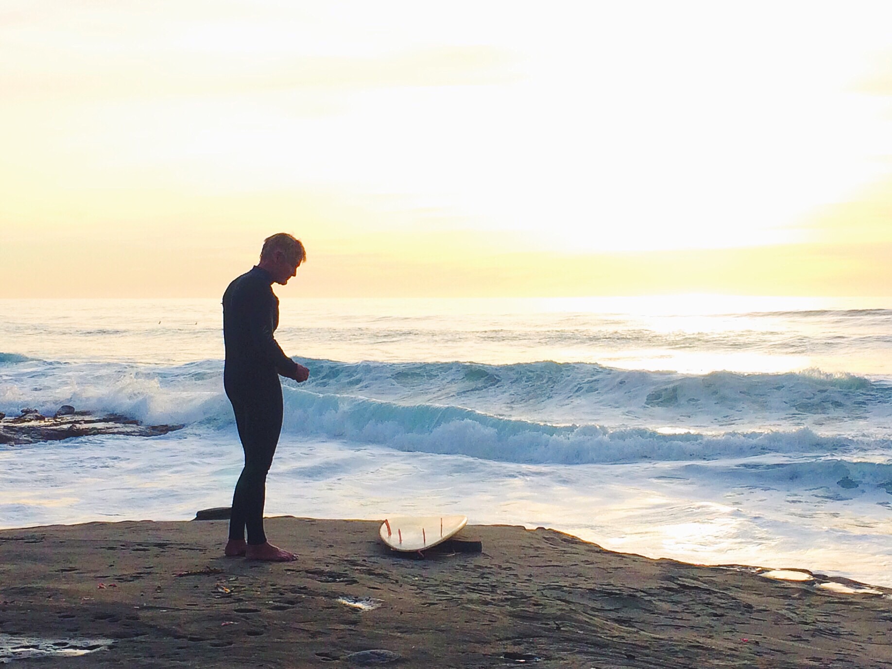 Spotted this surfer from the street level. I made my way down to snap this photo. 