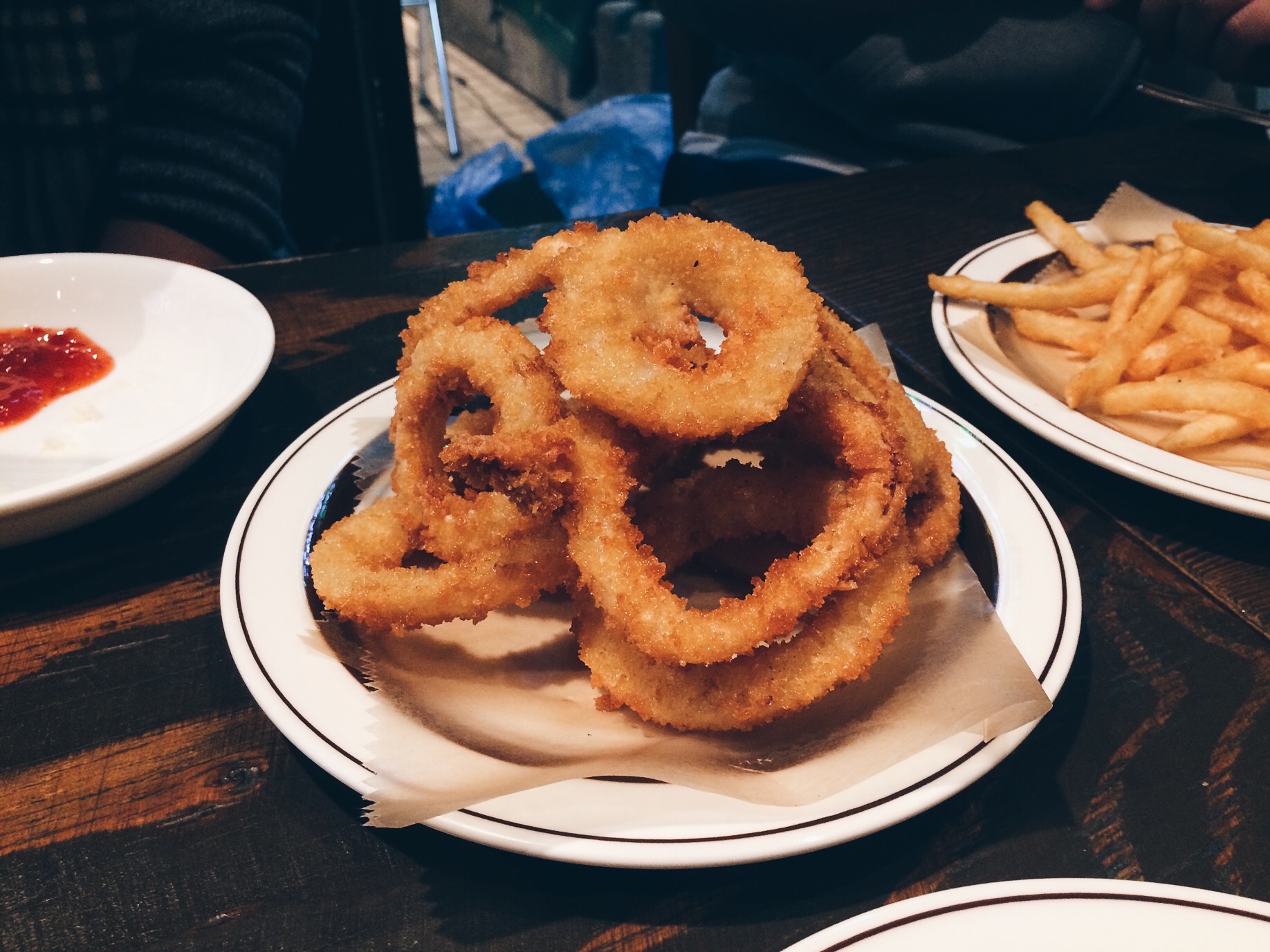 It's a Jamaican themed restaurant, they had Jamaican hot sauce which was fucking delicious and jerk chicken and jerk beef. We ordered the typical onion rings and fries, both were perfectly cooked.