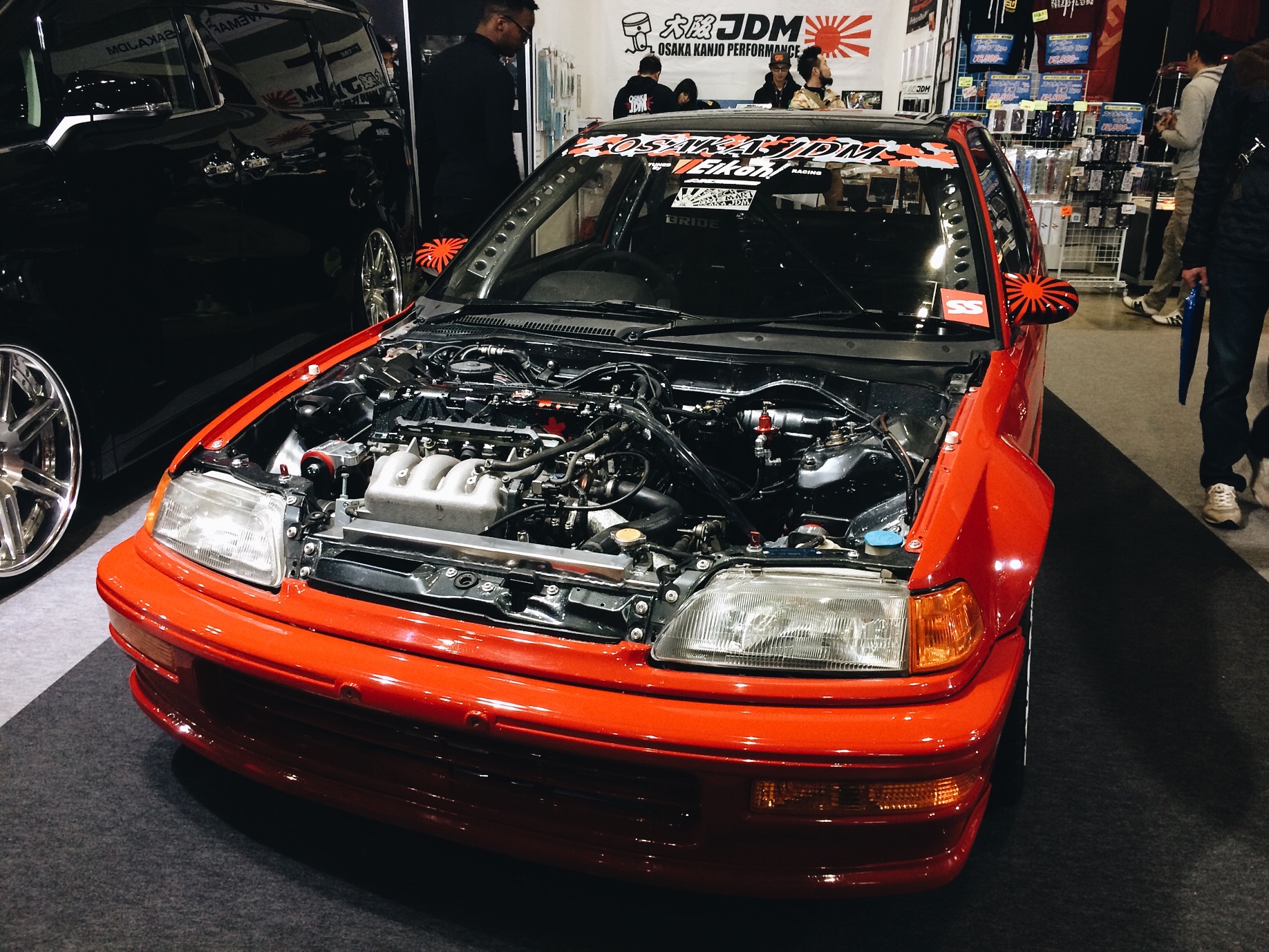 I paid more attention to the details on this car over any other cars there. This little Honda EF race car is beautifully built. Even has a real carbon fiber roof instead of the typical vinyl sticker. 