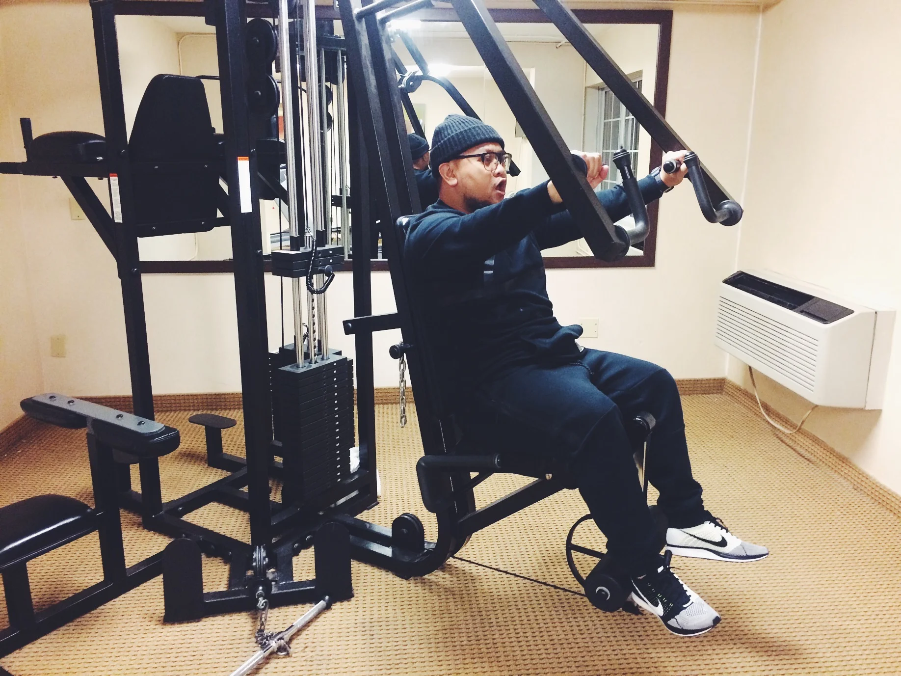 I found out that we had a gym a little too late. But I went in to do one rep just for the gram. lol. 