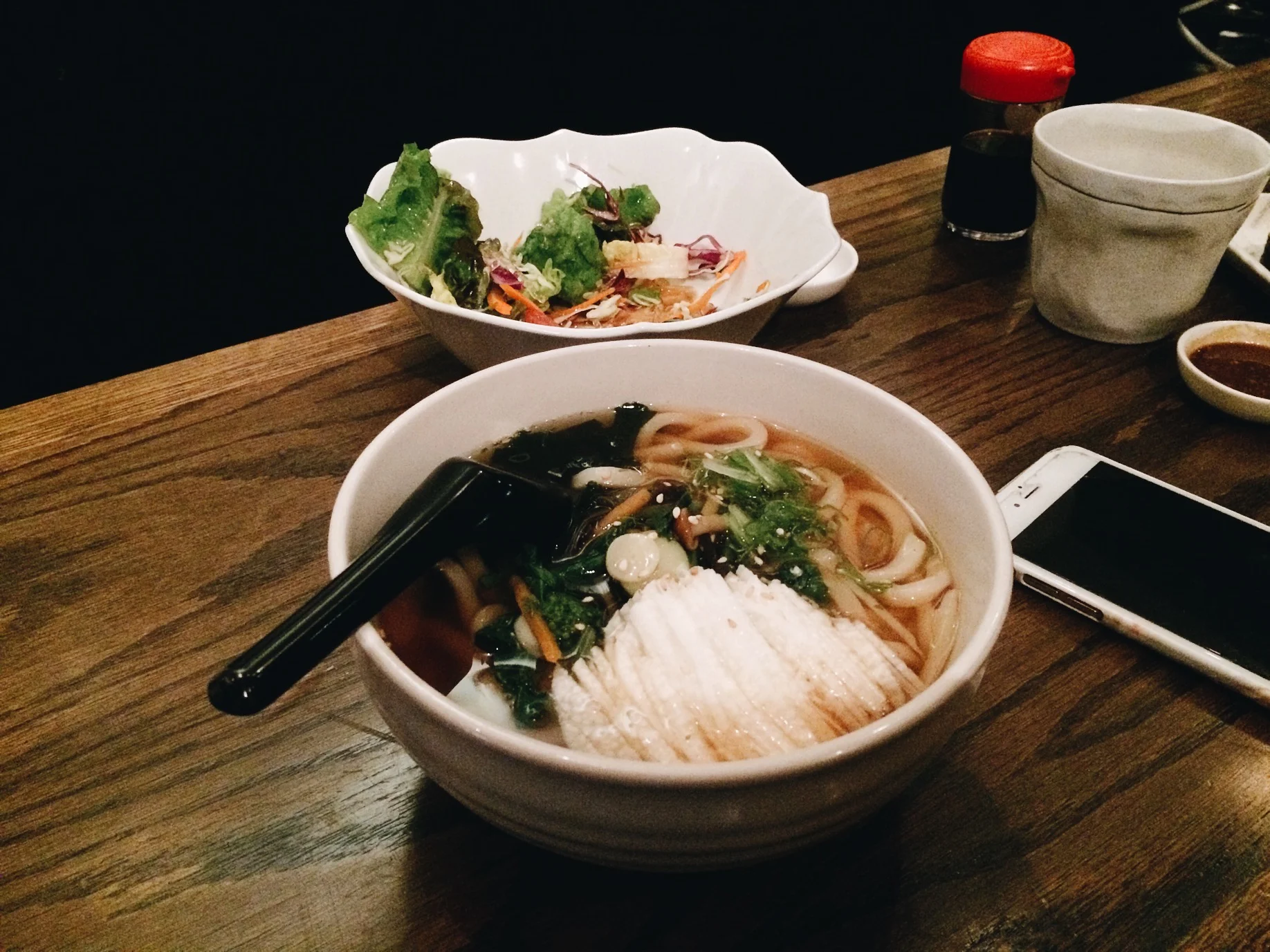 Food taste pretty good here. 