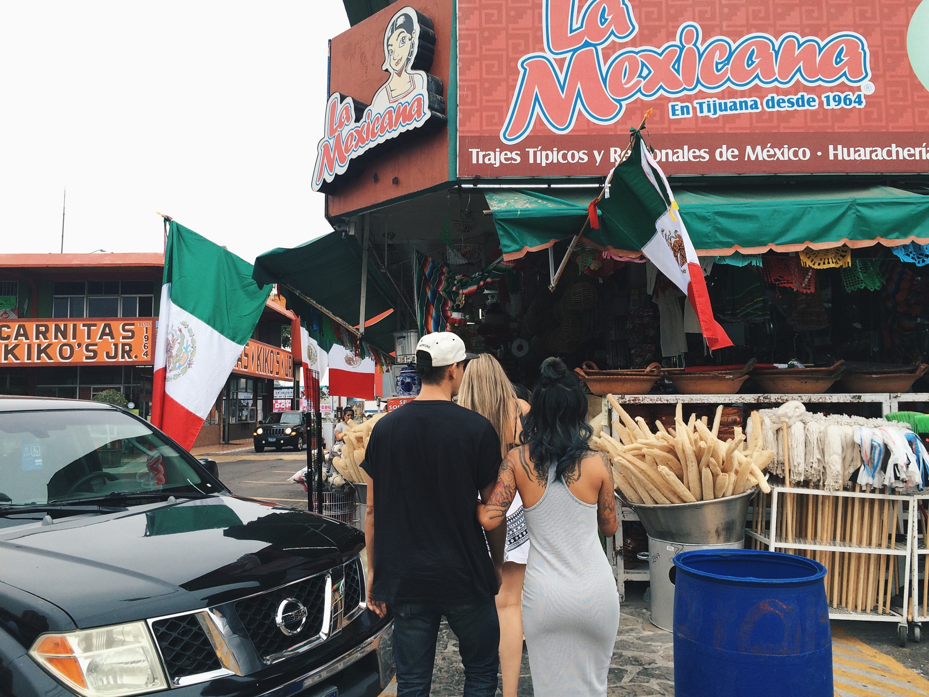 Firs stop is the market near the boarder. Daniel (D1) is a regular here, took us to his favorite breakfast joint. 