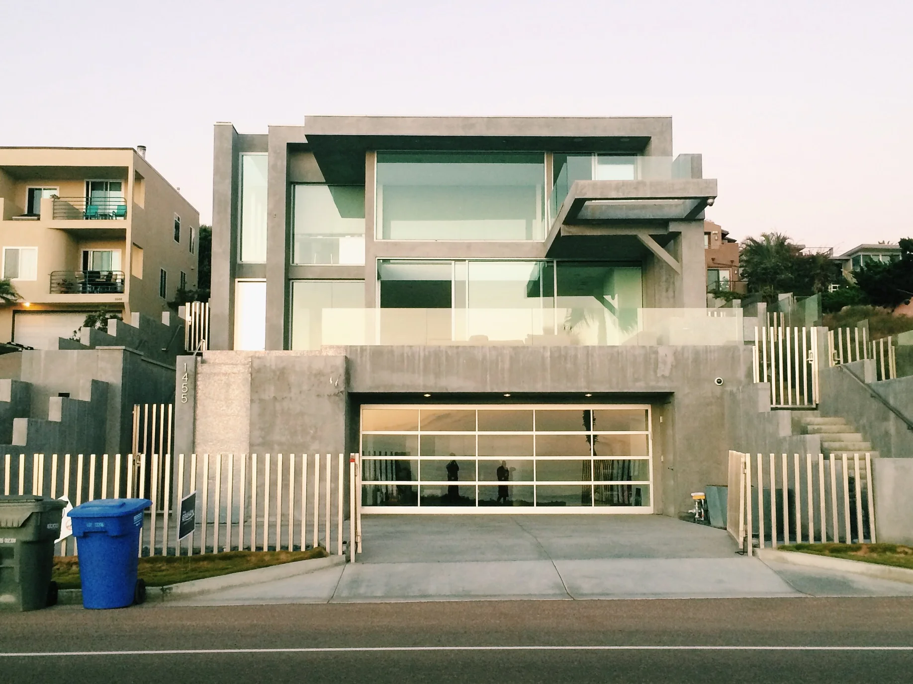 Cool house, has a Ferrari 458 Speciale locked inside the garage. 