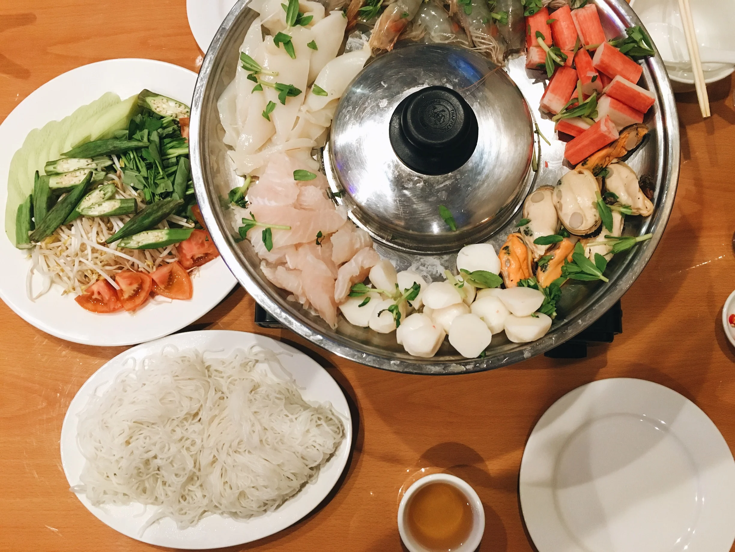First up was this Thai Hot Pot. It's like a giant Tom Yum soup, I fucking love it!