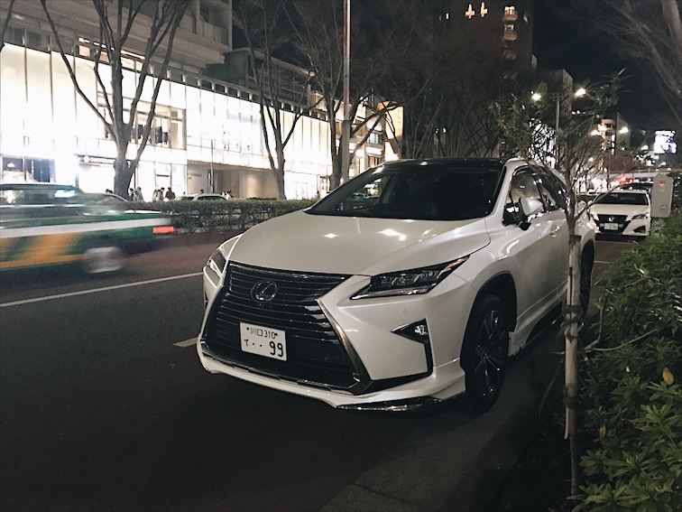 We reunited with Gina, her friend wanted to join us but she had to leave. Spotted this car on our way to the train station to the Tokyo Sky Tree. 