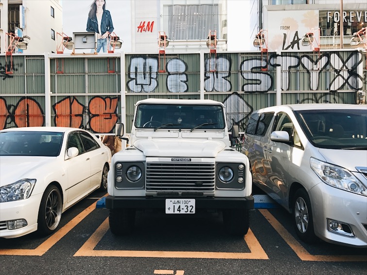 Spotted quite a few Land Rover Defender in Japan, FYI, Aqua Man drives a Defender too. I think. 