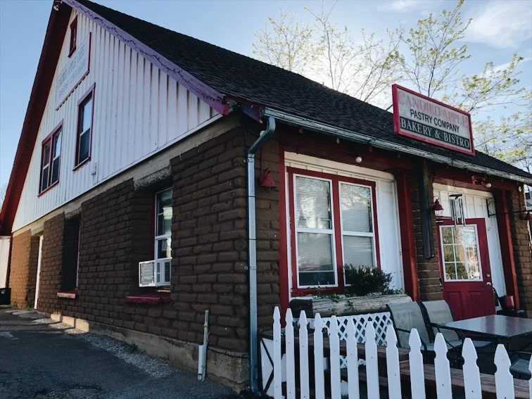 We had breakfast at a joint called Candied Apple. Small place, family owned, it was cool.