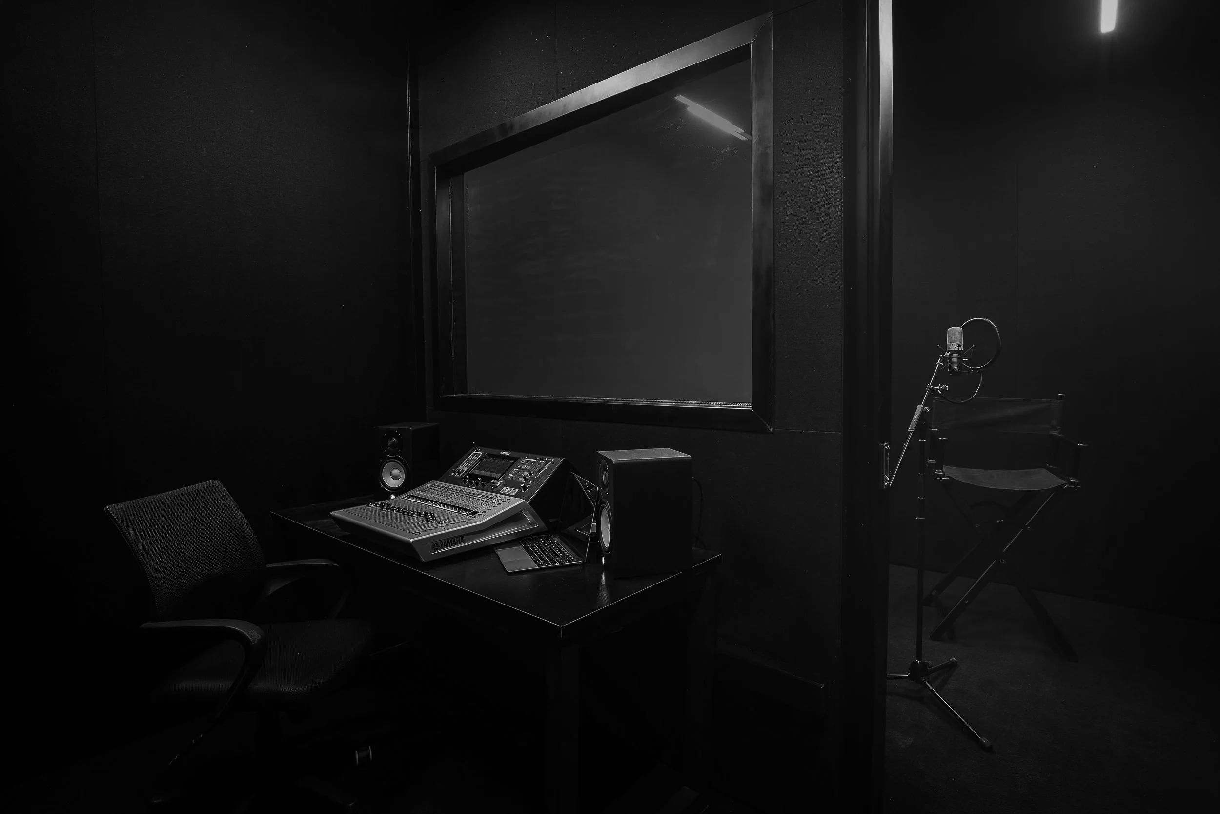 CAMPFIRE_WCH_7FLOOR_Recording-Studio2.jpg