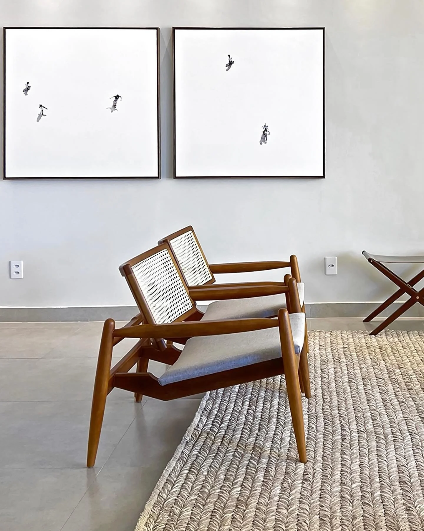 Obra &ldquo;Crian&ccedil;as brincando&rdquo;, da S&eacute;rie VAZIOS URBANOS. Dispon&iacute;vel na @legadogaleria