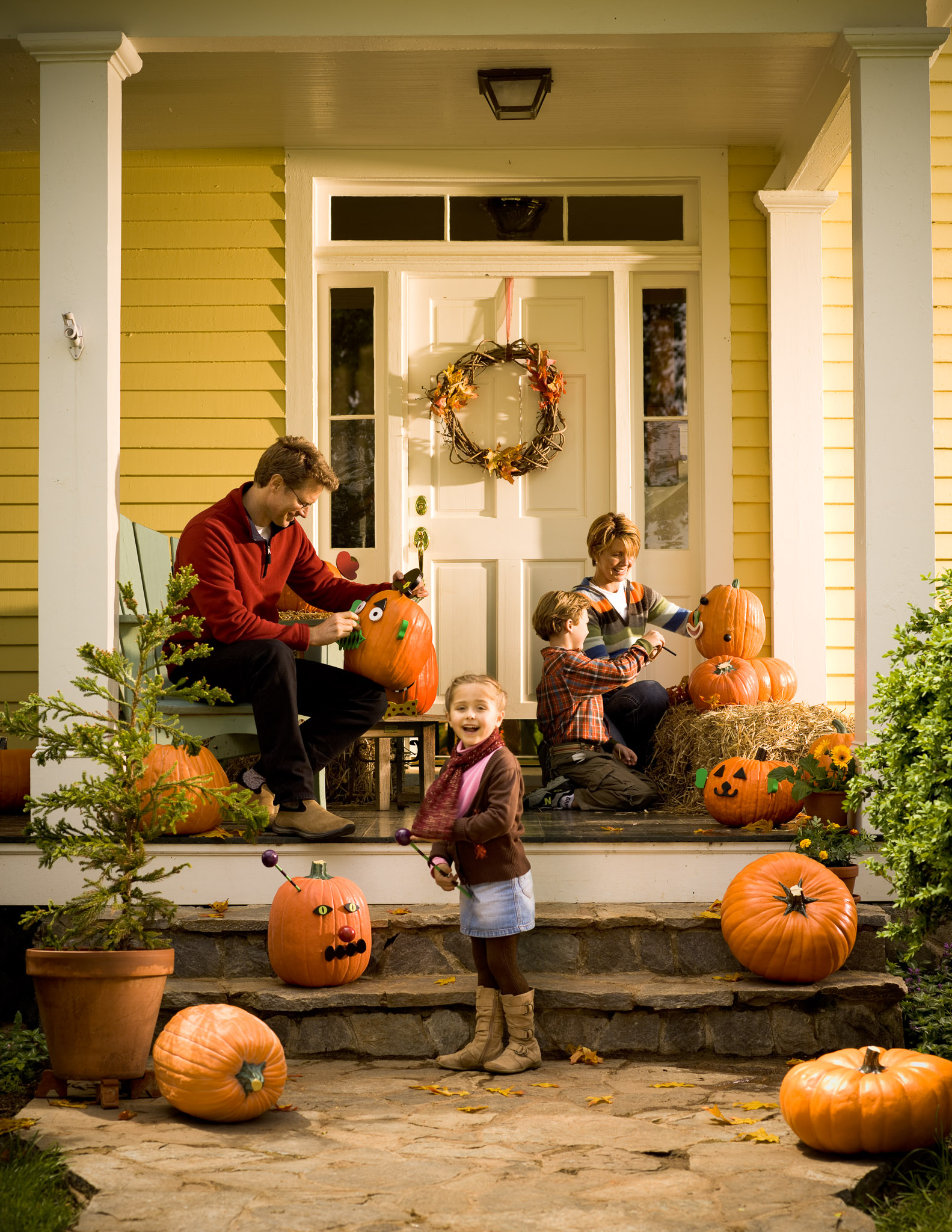 Halloween_Porch_Family.jpg