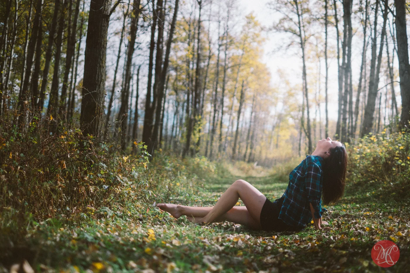 7 woman park lifestyle edmonton photographer