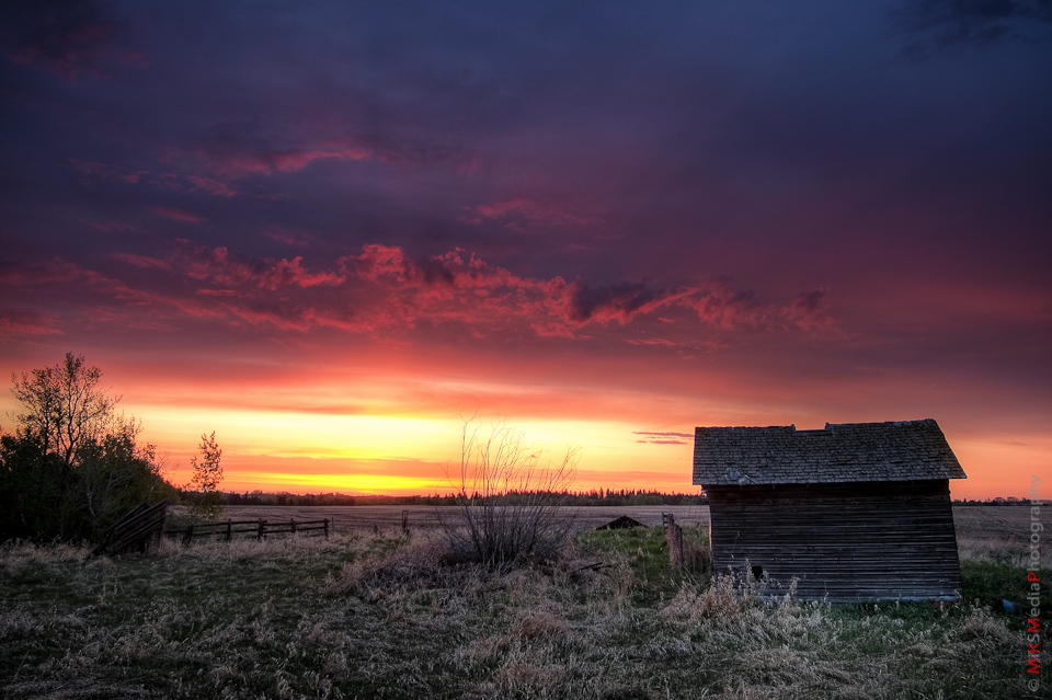3-alberta-sunrise-old-farm-landscape.jpg