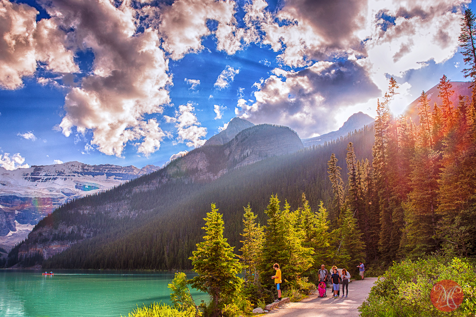 3-canada-alberta-banff-lake-louise-summer-beauty-light-nature-rocky-mountains.jpg