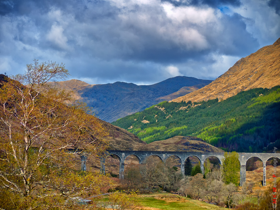 4-scotland-highlands-glenfinnan-mountains-sky-clouds-spring-travel-landscape-nature-viaduct-trees-harry-potter.jpg