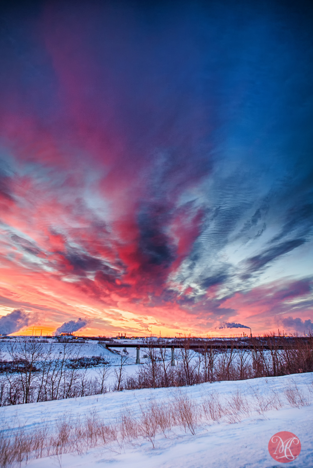 The colors and light of a freezing morning