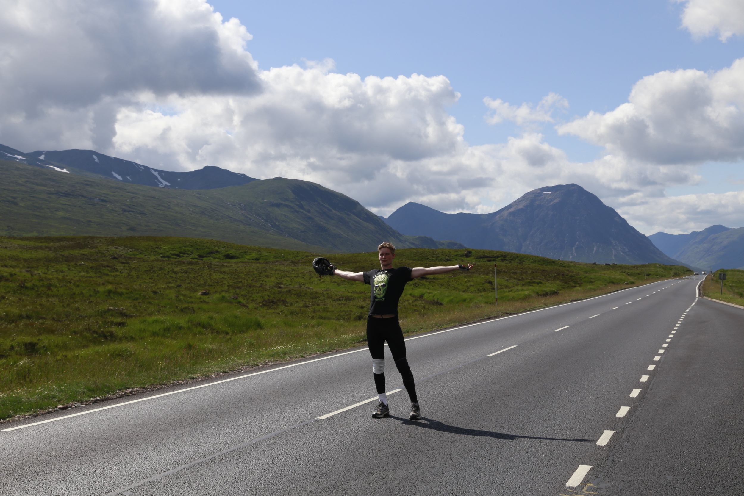 scotland, glen coe, empty road, bike tour, road cycling, bike trails, bicycle gear, 29er, 29er mountain bikes, bicycle touring, bike tours,  