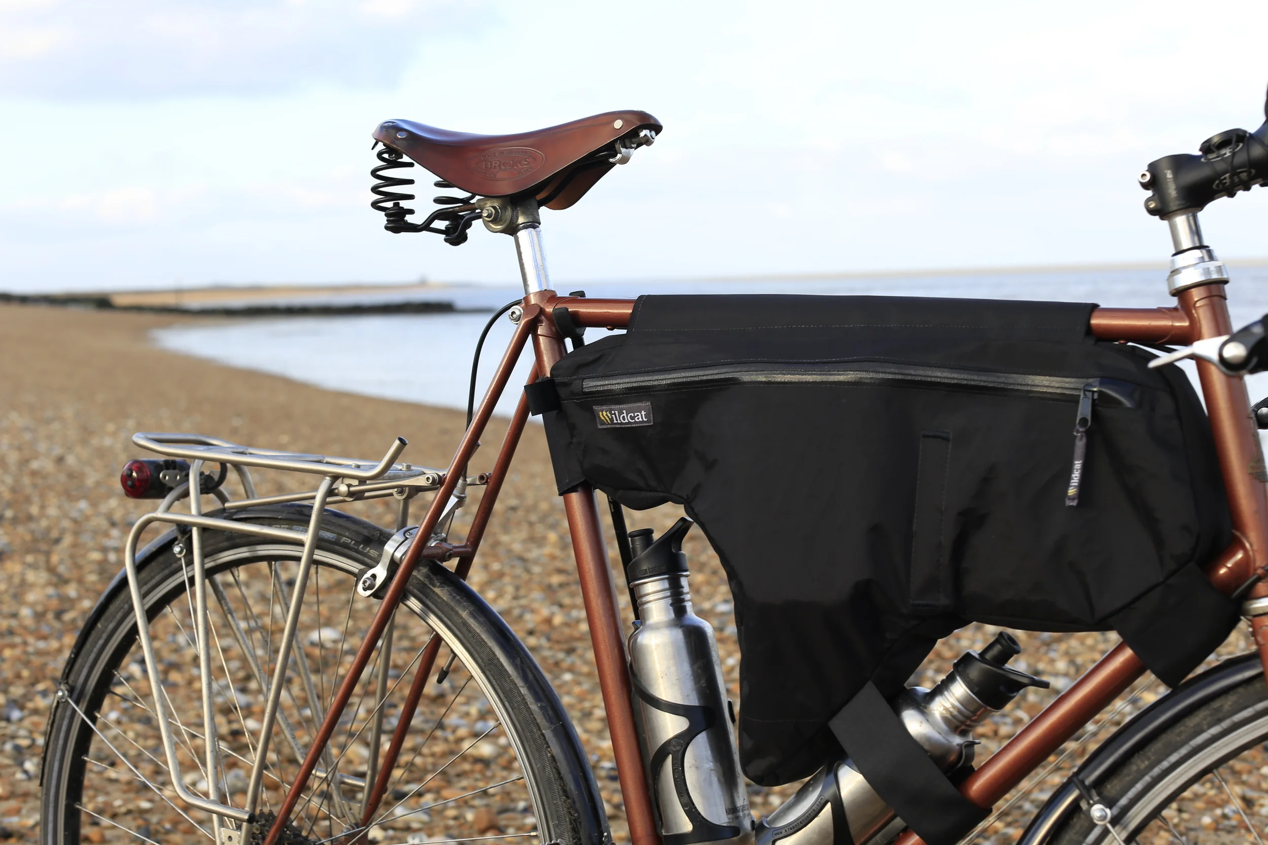 raleigh racer, frame bag, custom tourer, bikepacking, beach, canon, canon 6d, photography, photo