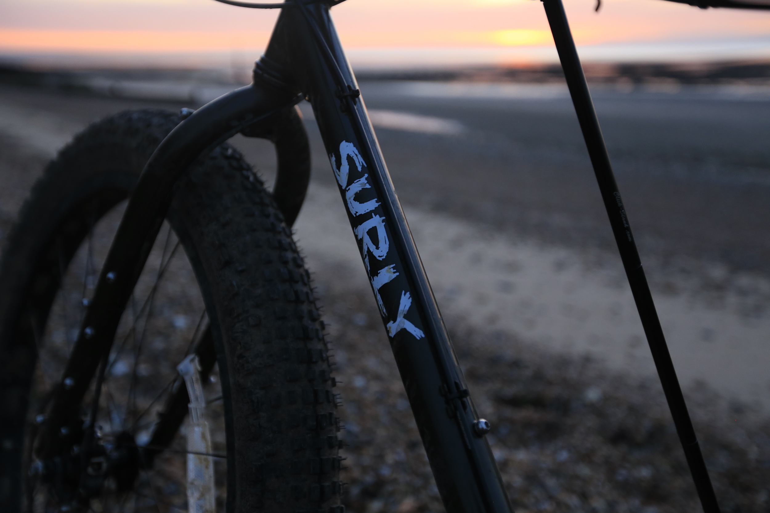 surly, surly ecr, bikepacking, knards, bicycle touring blog, cycling, cycling blog, braze ons, cycling gear, klick stand, beach