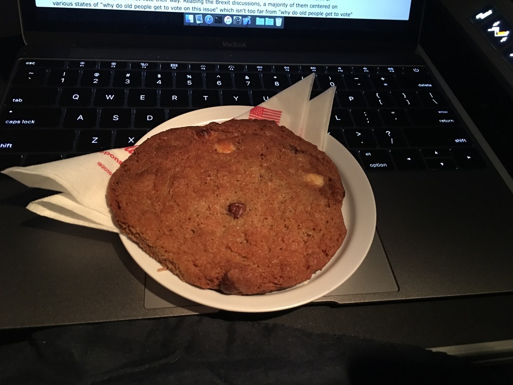 Snack - Warm cookie