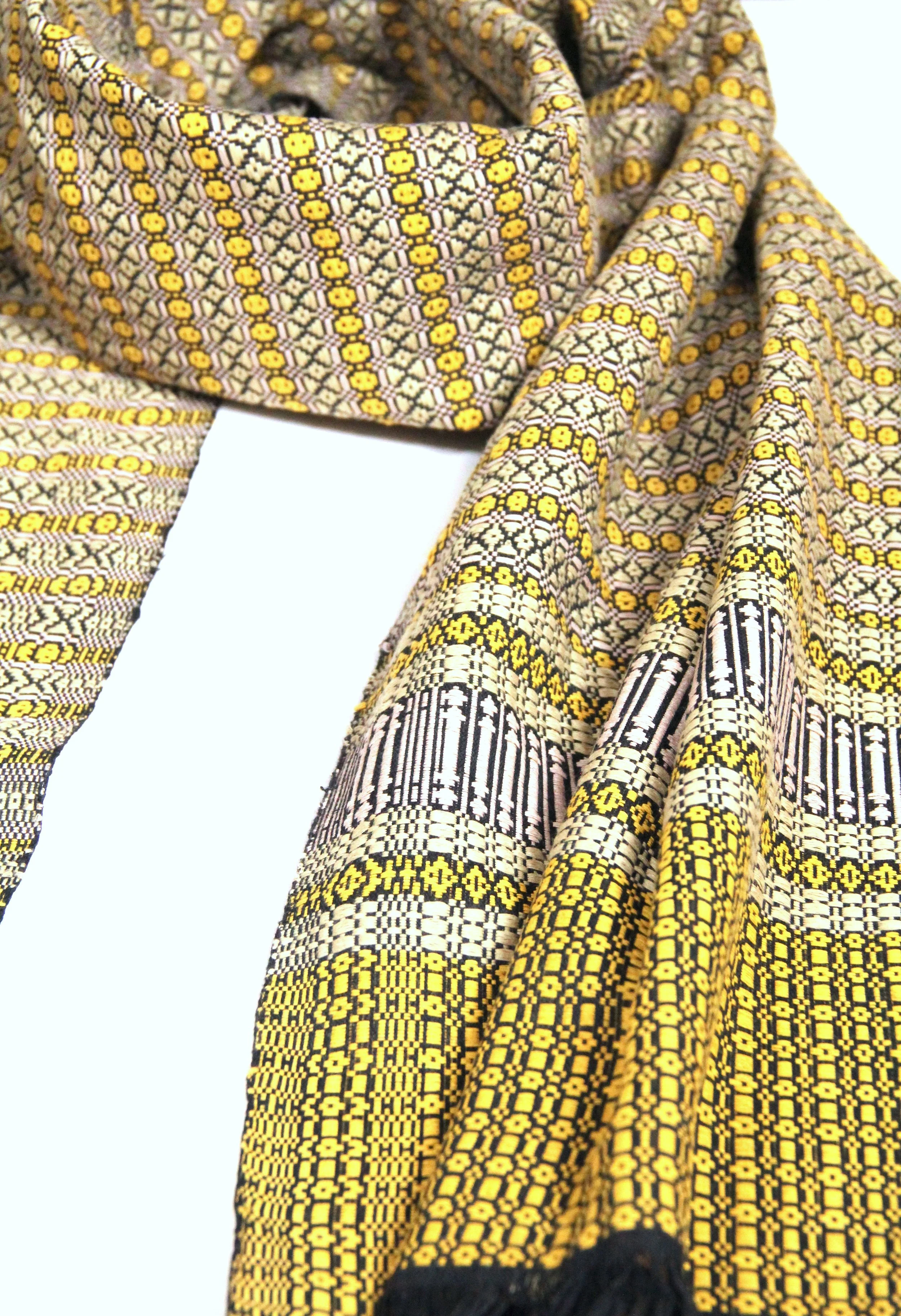Kheis handwoven blk:nat col 20b.jpg