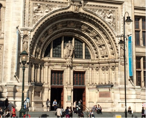 S jo stocking at the V&amp;A!