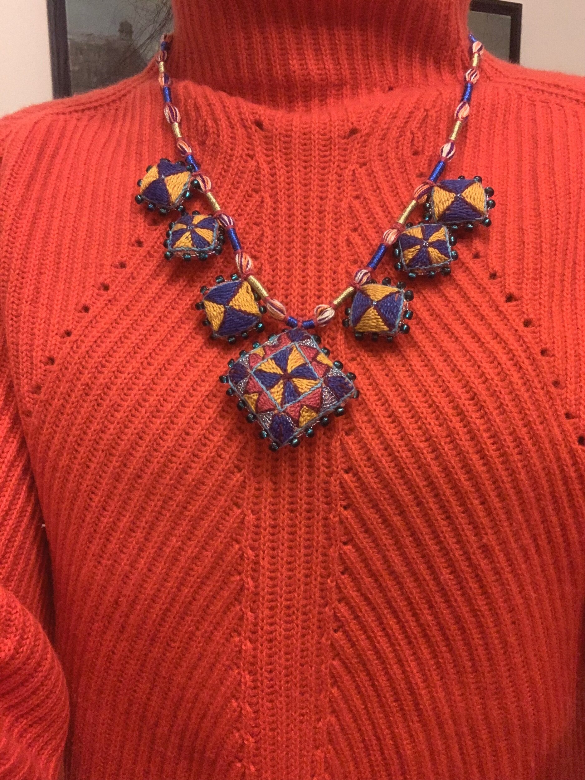 CF8D8BB4-84D0-415C-B190-053F7A1A9272