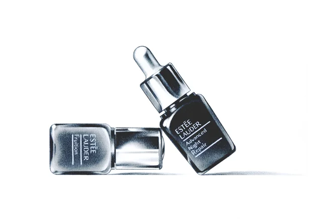  Estee Lauder,  newspaper.  