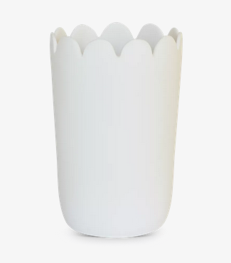 Resin Scallop Vase