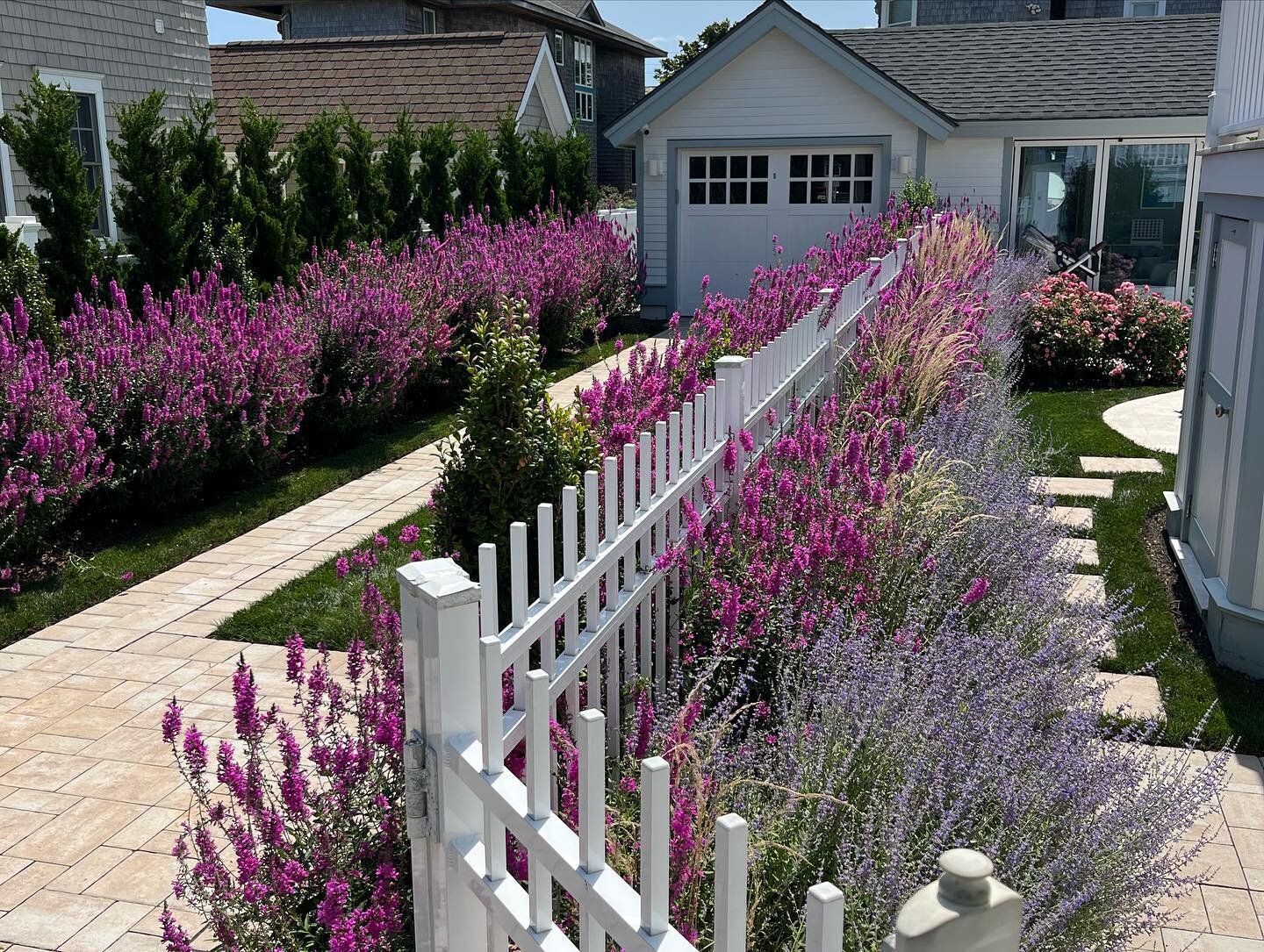 As we start our spring digging next week, I can&rsquo;t help but think that the colors of spring are drawing near.  Thought I would share a few shots of landscaping projects we have installed over the past few seasons, I hope you enjoy them as much a