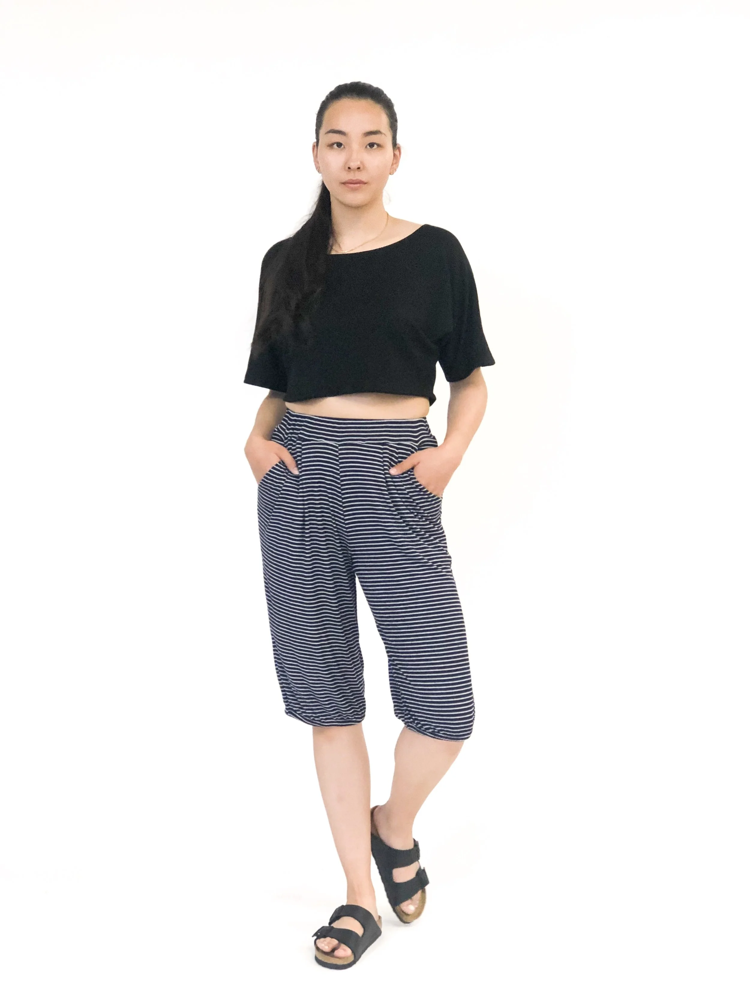 TAYLOR_JAY_SS19_STRIPE_SET_WITH_CROP_TOP_FRONT.jpg