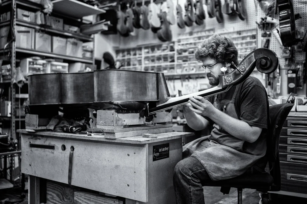 Luthier_Andrew_1©2017 J STANSELL.jpg