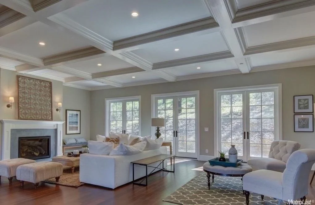 woodmontlivingclose.jpg